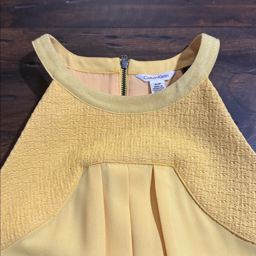 Calvin Klein Vibrant Yellow Top - Picture 7 of 8